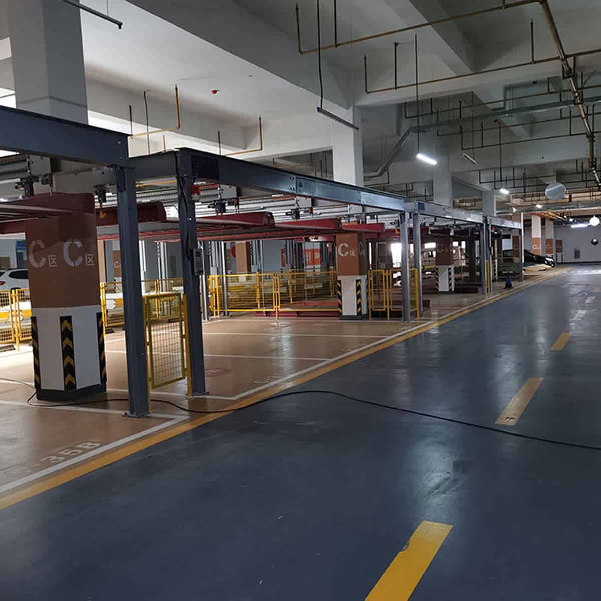 两当横移立体停车设备安装