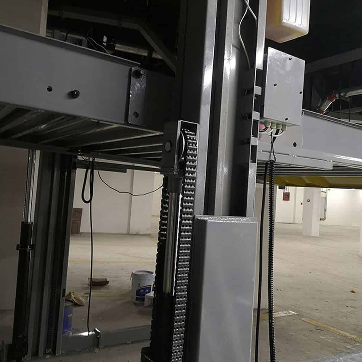 杨陵4柱立体停车库拆除