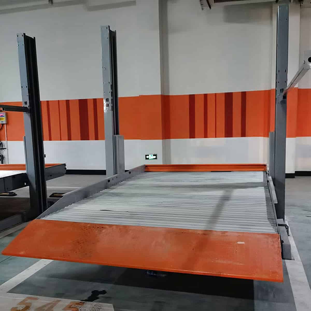 两当倒立式立体车库解决空间问题