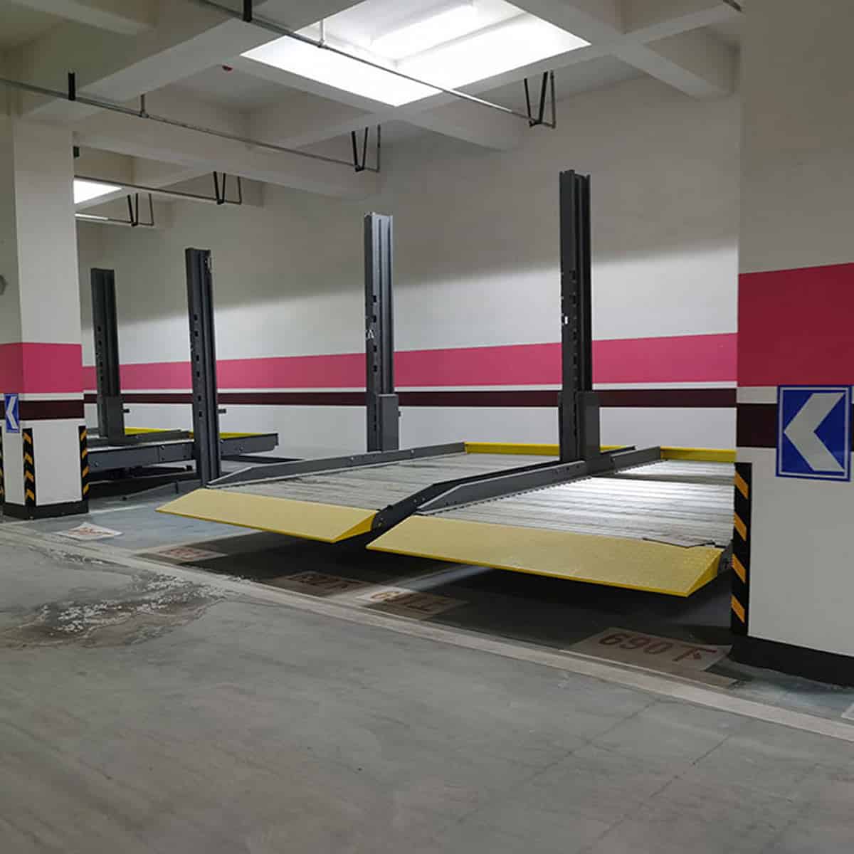 阿克塞选择立体停车场